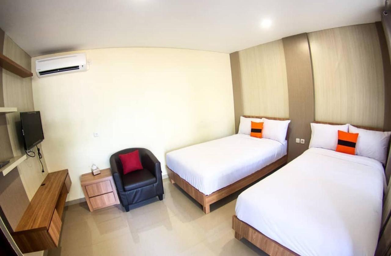 Long Beach Hotel 庞岸达兰 外观 照片