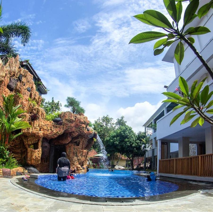Long Beach Hotel 庞岸达兰 外观 照片